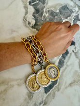 Cargar imagen en el visor de la galería, Gold Roman Medallion Bracelet- Bold Statement Chain