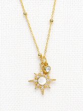 Cargar imagen en el visor de la galería, Celestial North Star Charm Necklace