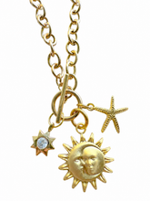 Cargar imagen en el visor de la galería, Gold Charm Necklace- Sun, Star &amp; Starfish Pendant Chain