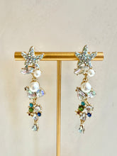 Load image into Gallery viewer, Summer Starfish Rhinestone Pearl Gold Earrings
