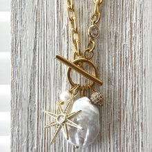 Cargar imagen en el visor de la galería, Fresh Water Pearl Star Necklace