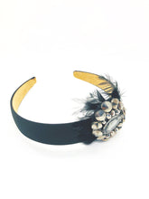 Cargar imagen en el visor de la galería, Metallic &amp; Black Feather Headband